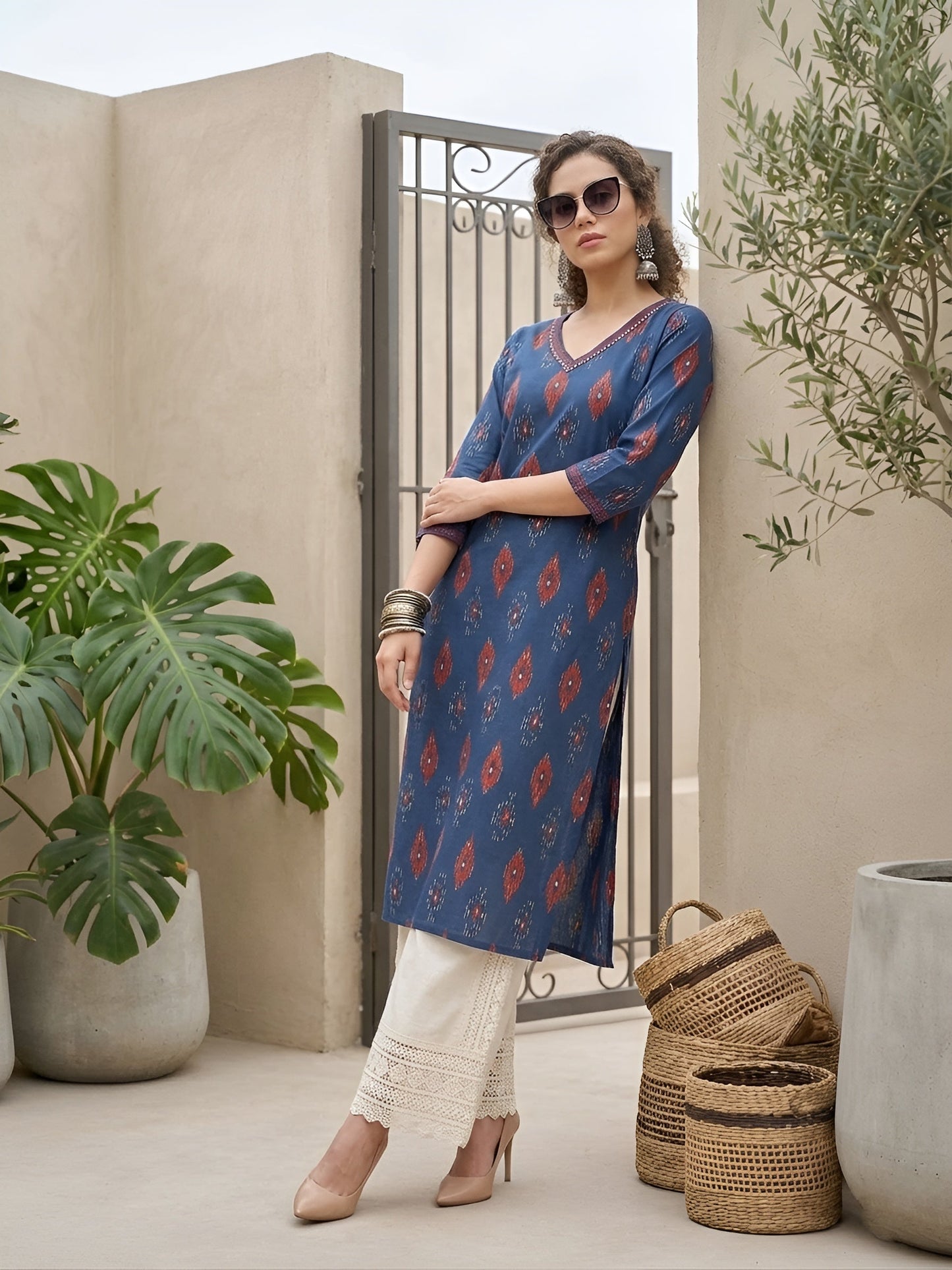 Printed Straight Kurta With Three Quarter Sleeves