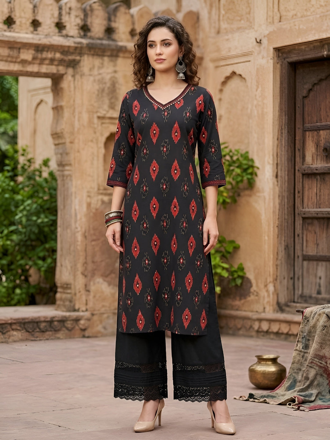 Printed Straight Kurta With Three Quarter Sleeves