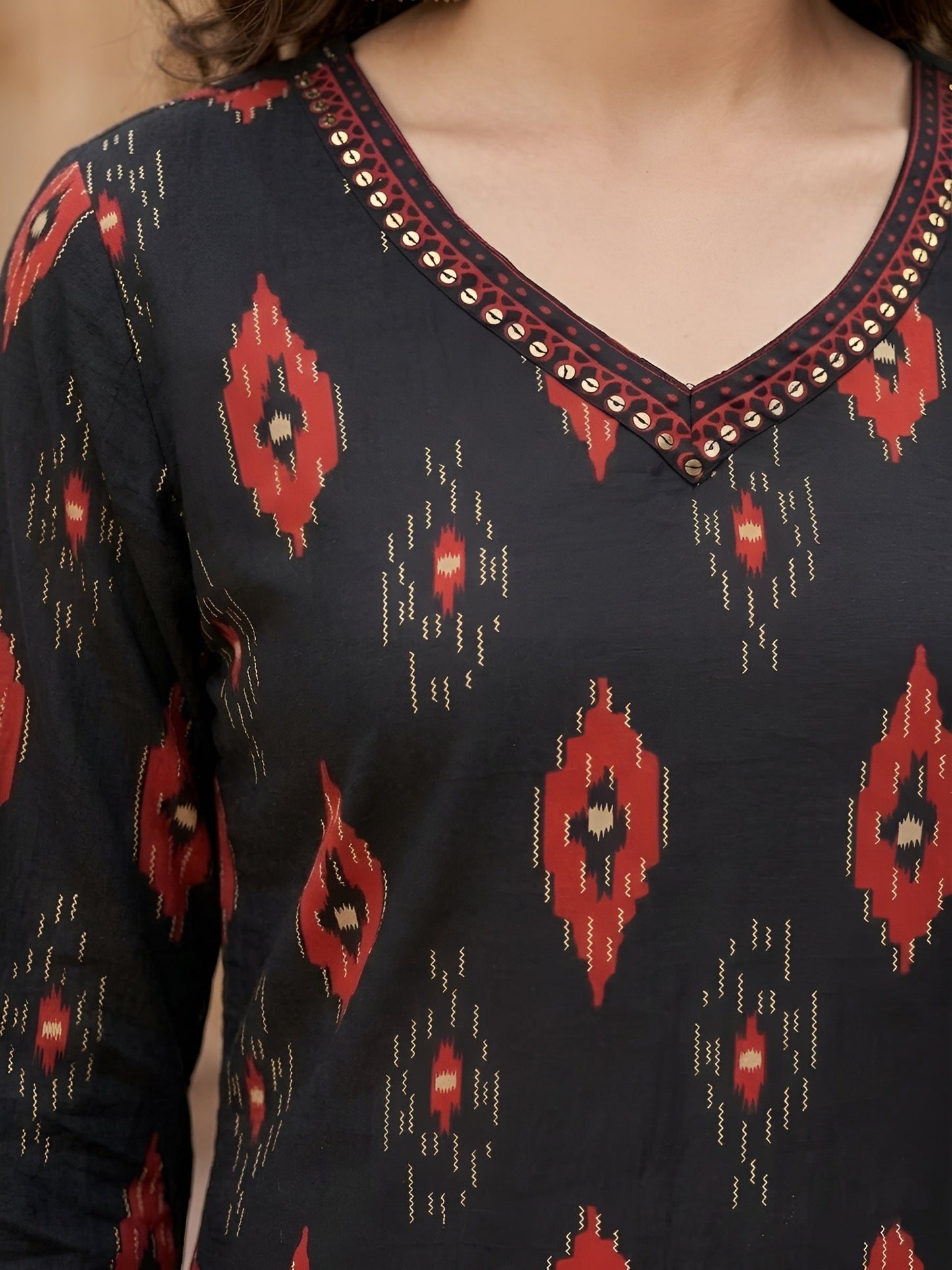 Printed Straight Kurta With Three Quarter Sleeves