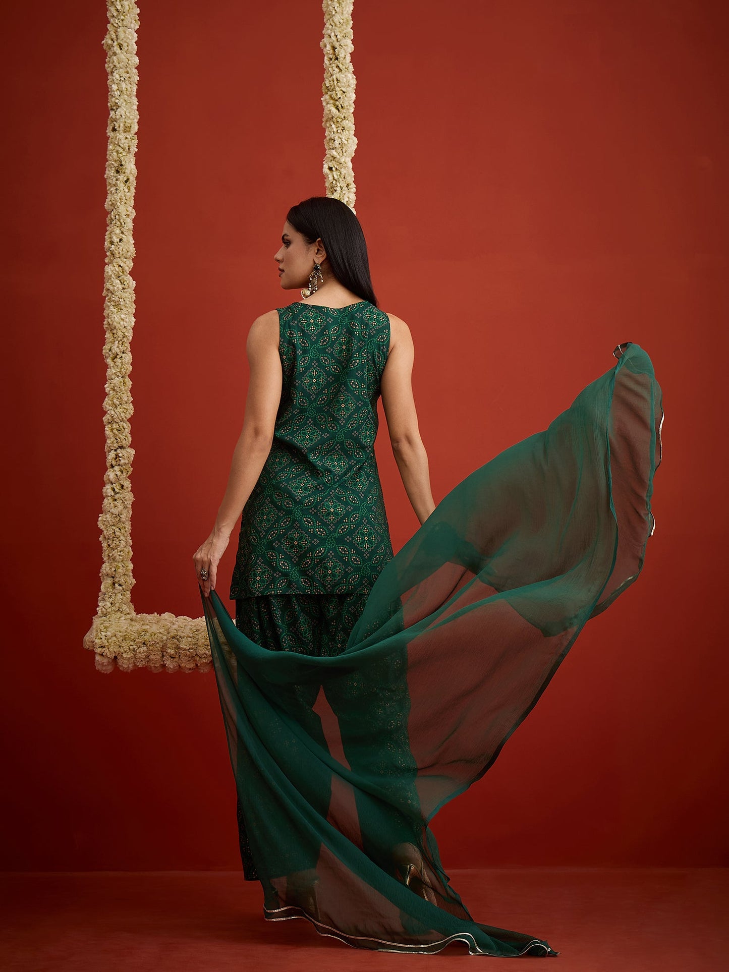 Bandhej Printed & Embroidered Rayon Straight Short Kurti Farshi Salwar Salwar Dupatta Set